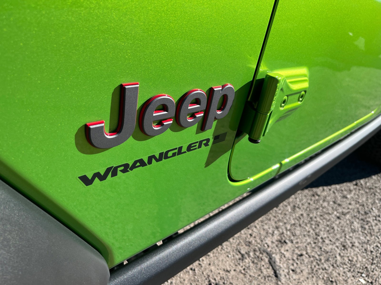 Used 2025 Jeep Wrangler Unlimited Rubicon w/ Technology Group image 23