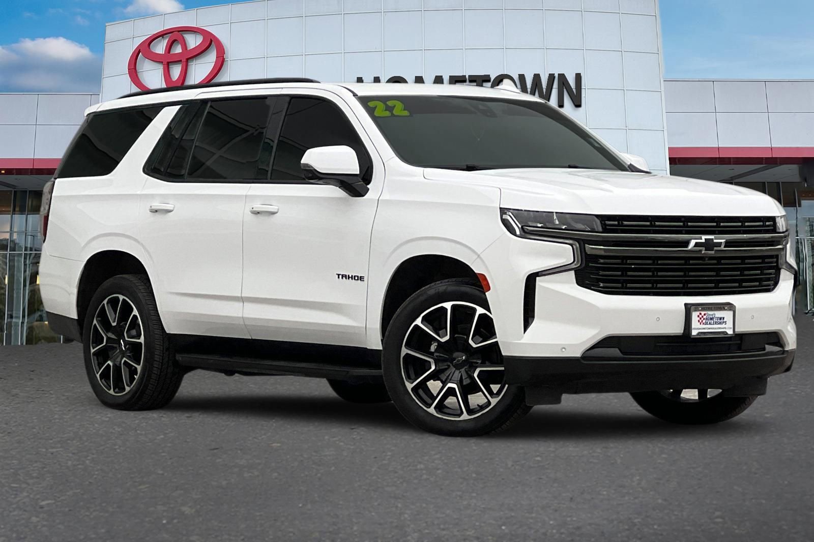 Used 2022 Chevrolet Tahoe RST w/ Sport Performance Package image 2