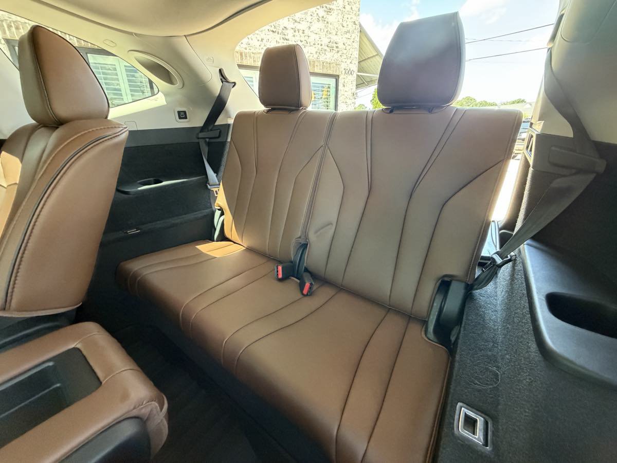 Used 2024 Acura MDX w/ Advance Package AWD/4WD image 11