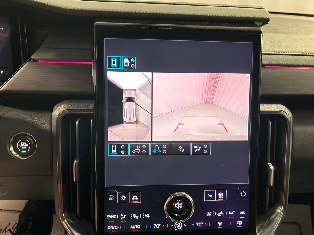 New 2027 GMC Acadia AT4 w/ Luxury Package AWD/4WD image 16