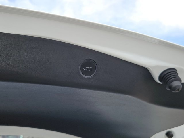 Used 2023 Tesla Model 3 Standard Range RWD image 6