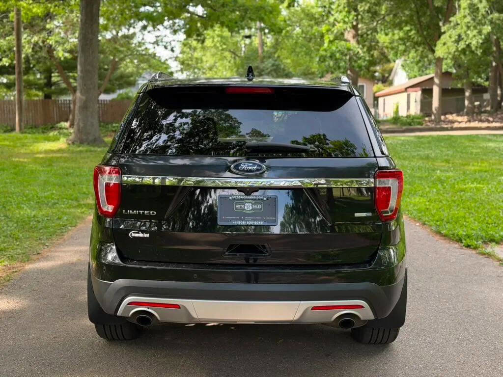 Used 2017 Ford Explorer Limited w/ Equipment Group 301A AWD/4WD image 5