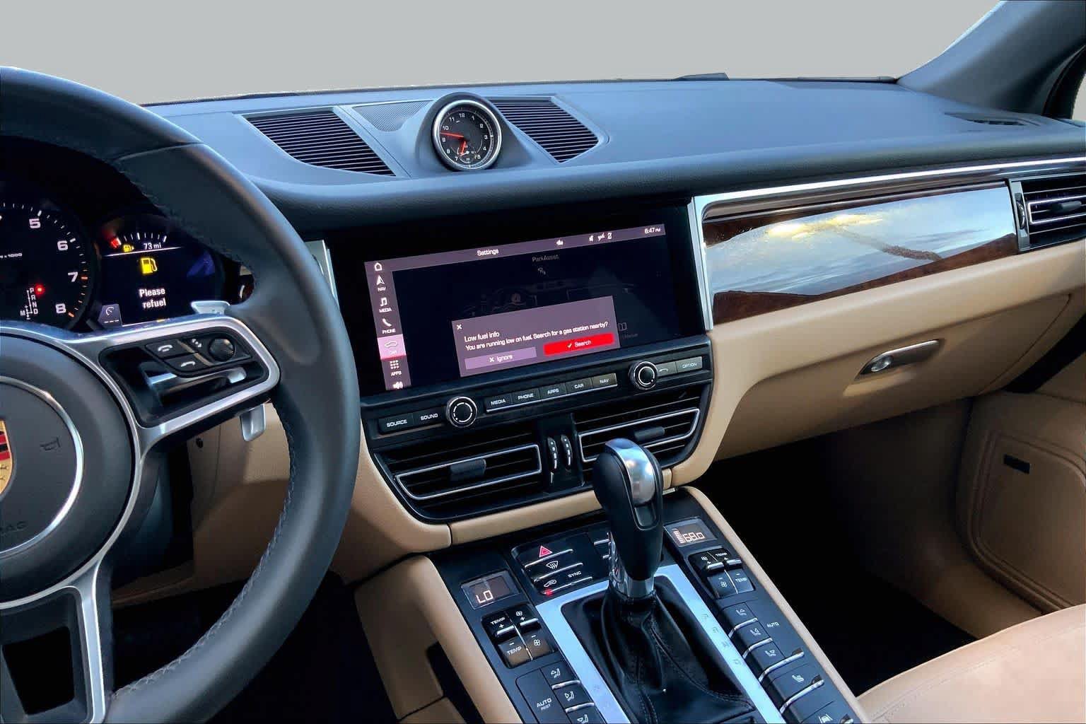 Used 2021 Porsche Macan AWD/4WD image 7