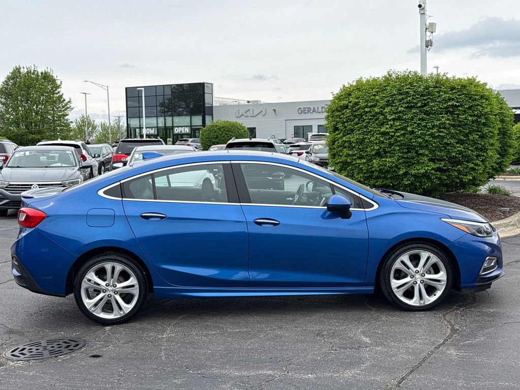 Used 2016 Chevrolet Cruze Premier FWD image 11