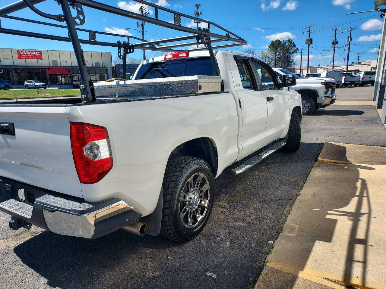 Used 2014 Toyota Tundra SR5 image 4