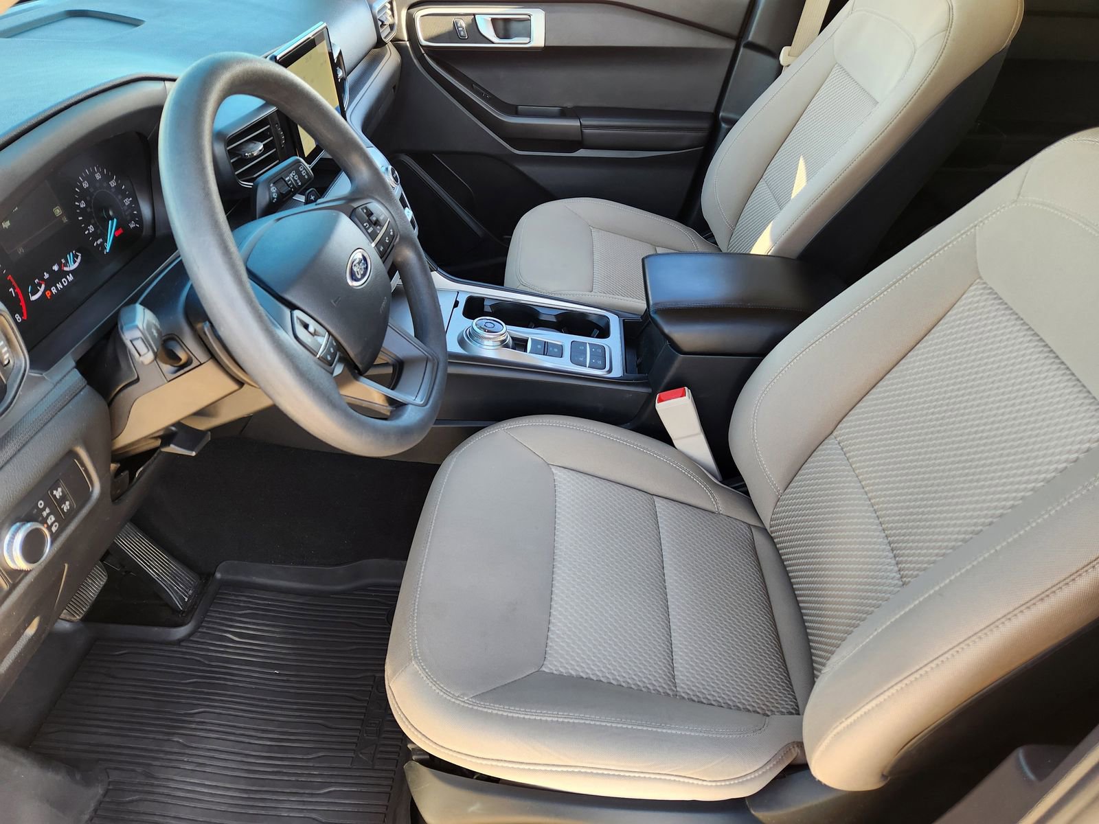 Used 2020 Ford Explorer 2WD image 16