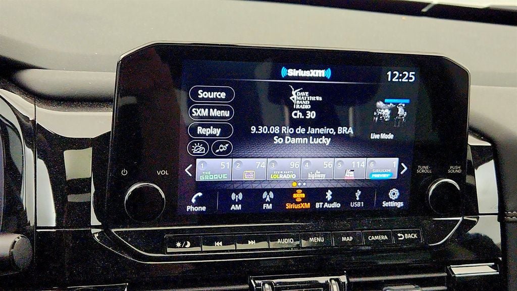 Used 2025 Nissan Pathfinder Platinum w/ Cargo Package AWD/4WD image 18