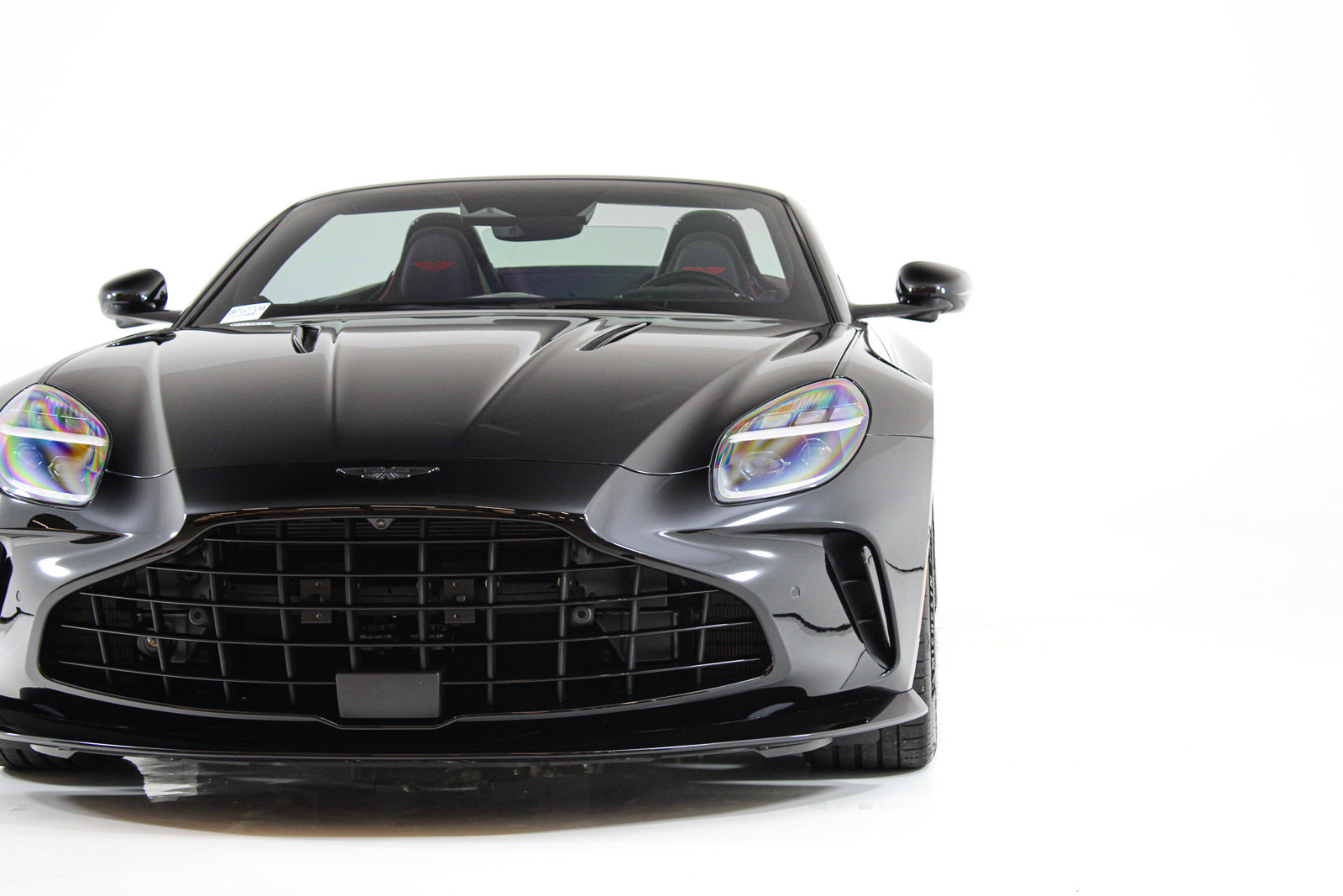 Used 2026 Aston Martin V8 Vantage S RWD image 10