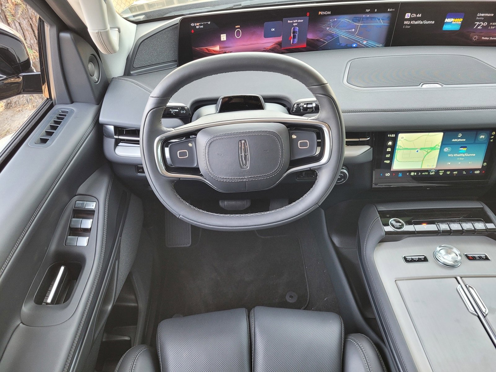 New 2025 Lincoln Navigator L Reserve image 8