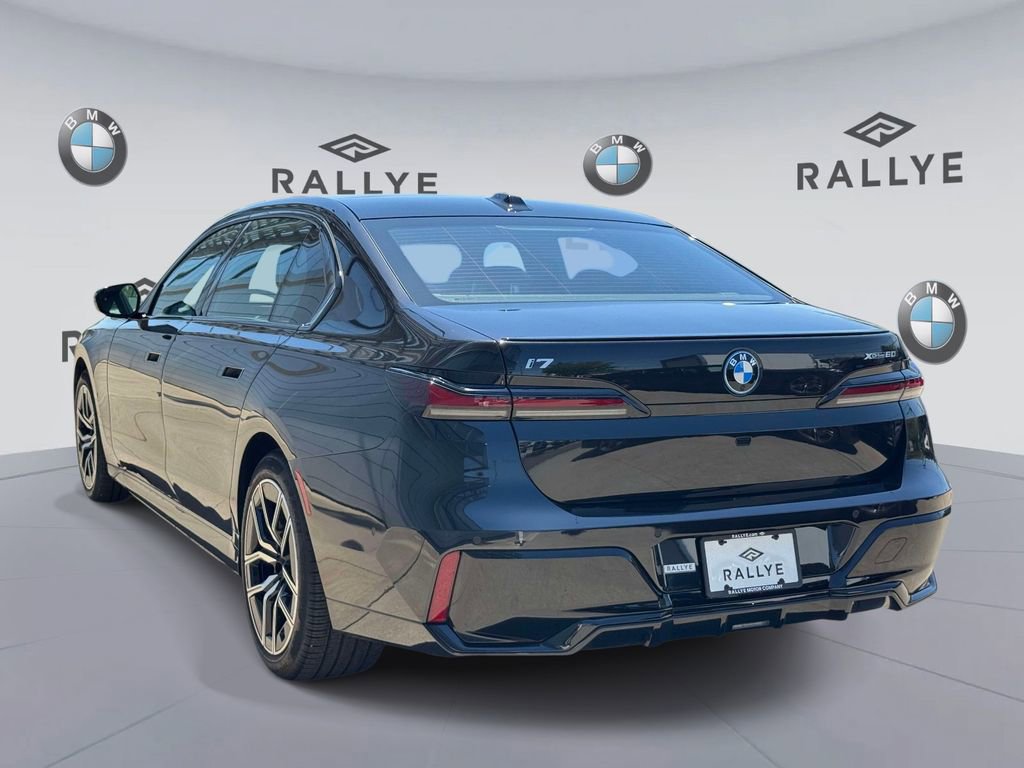 Certified 2025 BMW i7 xDrive60 w/ Premium Package AWD/4WD image 6