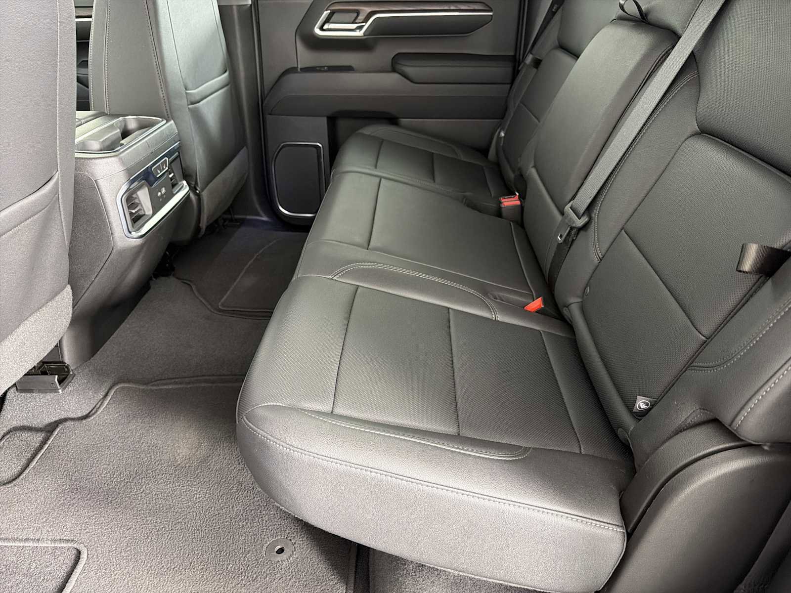 Certified 2023 GMC Sierra 1500 SLT w/ SLT Premium Package AWD/4WD image 18