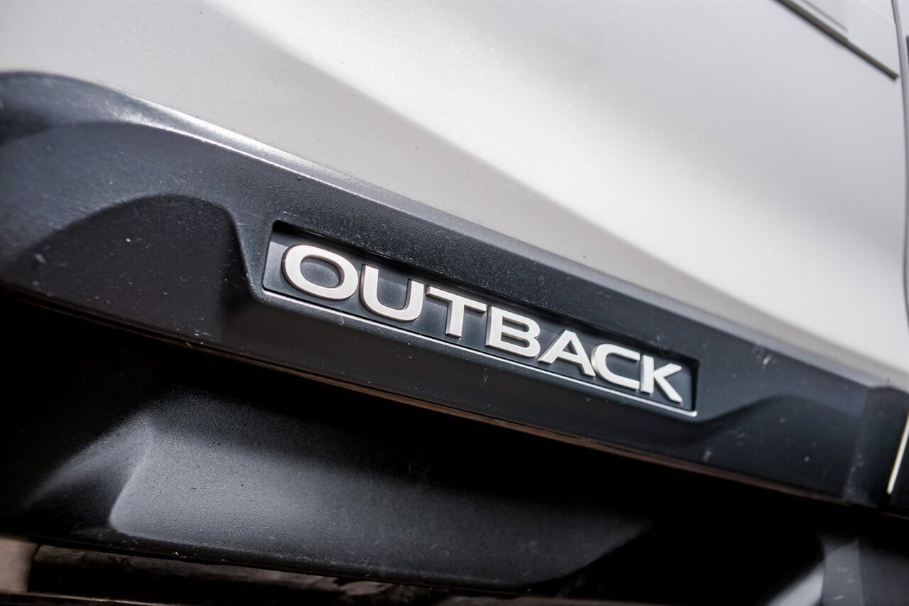 Used 2023 Subaru Outback Touring XT AWD/4WD image 13