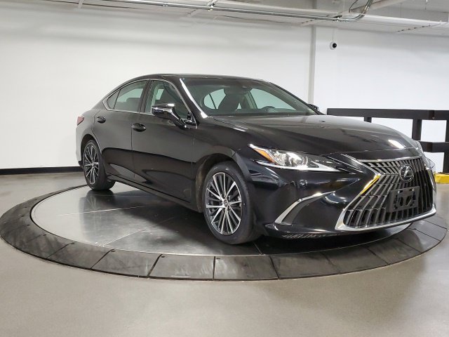 Used 2024 Lexus ES 350 w/ Premium Package FWD image 3