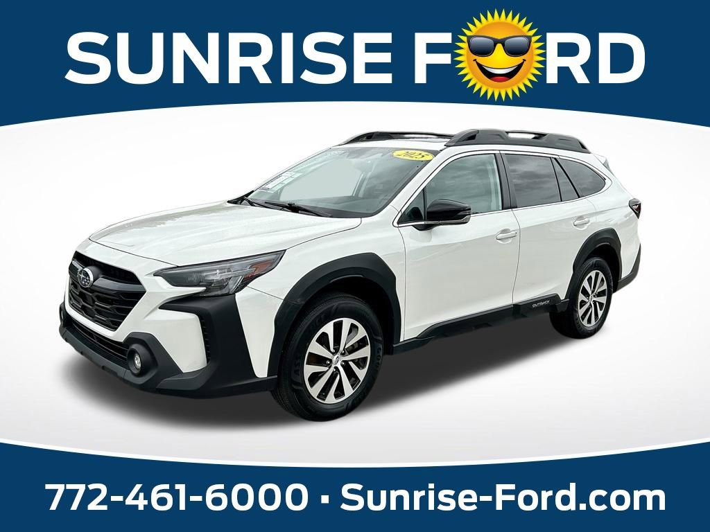Used 2025 Subaru Outback Premium image 1