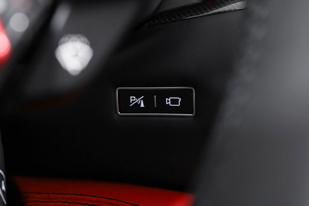 Certified 2023 Ferrari Portofino M image 52