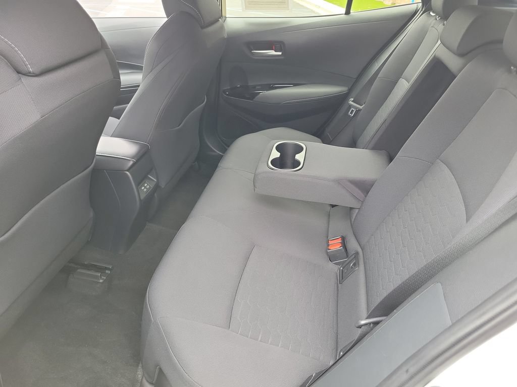Used 2025 Toyota Corolla SE w/ SE Package FWD image 14