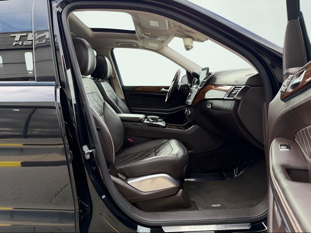 Used 2019 Mercedes-Benz GLS 550 4MATIC image 35