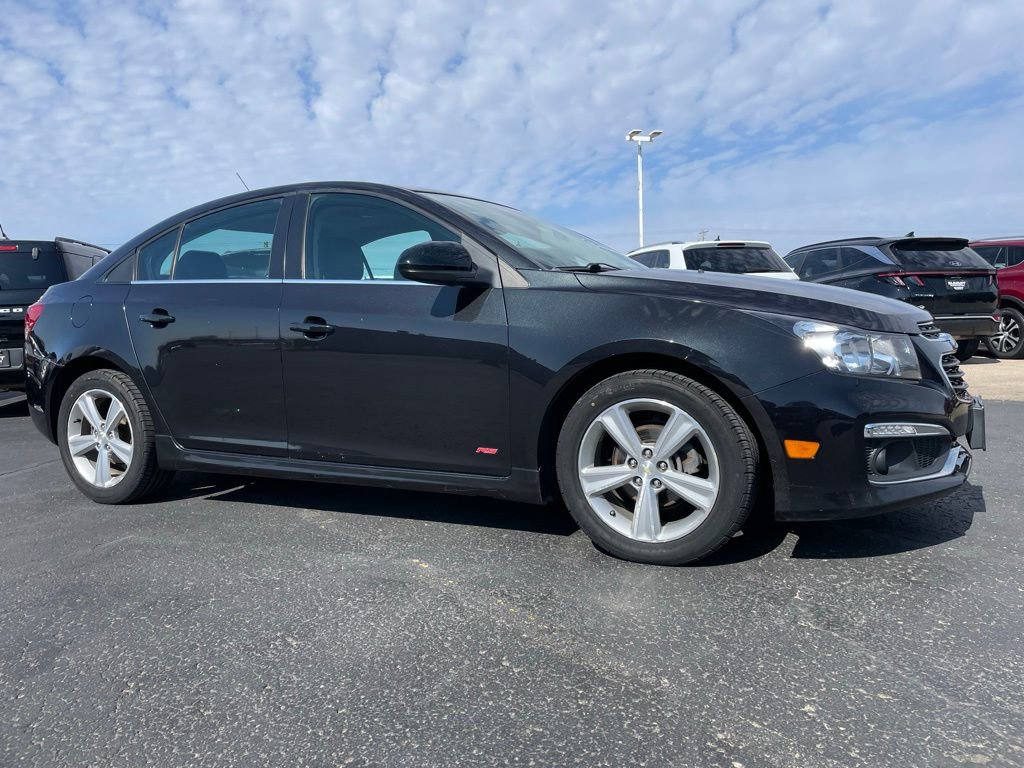 Used 2015 Chevrolet Cruze LT w/ Sun, Sound and Sport Package image 2