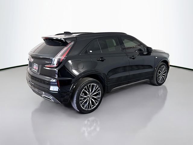 Used 2024 Cadillac XT4 Sport w/ Technology Package image 8