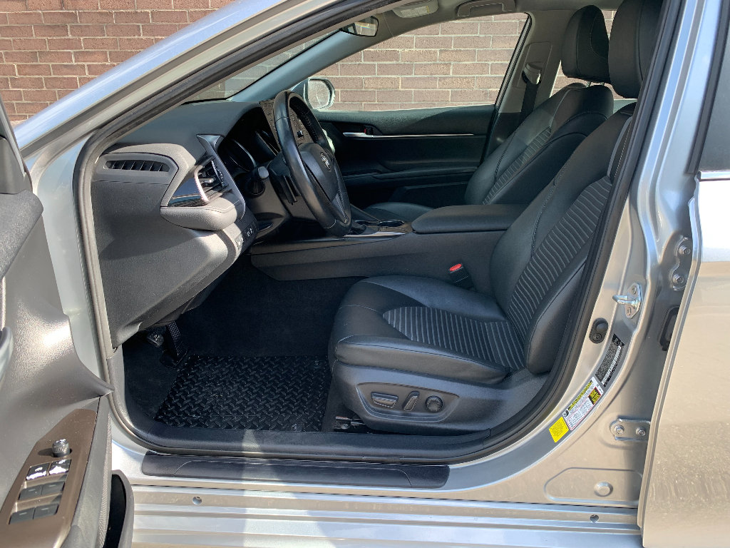 Used 2024 Toyota Camry SE FWD image 10