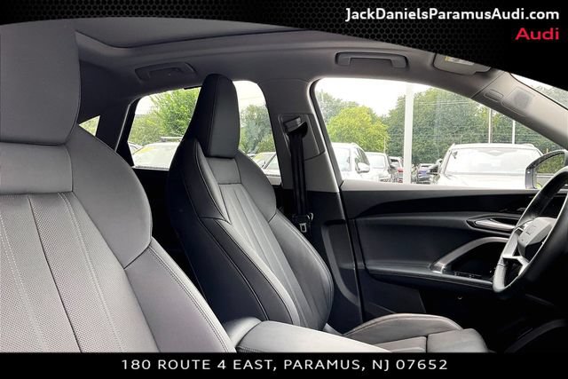 Used 2025 Audi Q5 Premium Plus w/ Premium Plus AWD/4WD image 7
