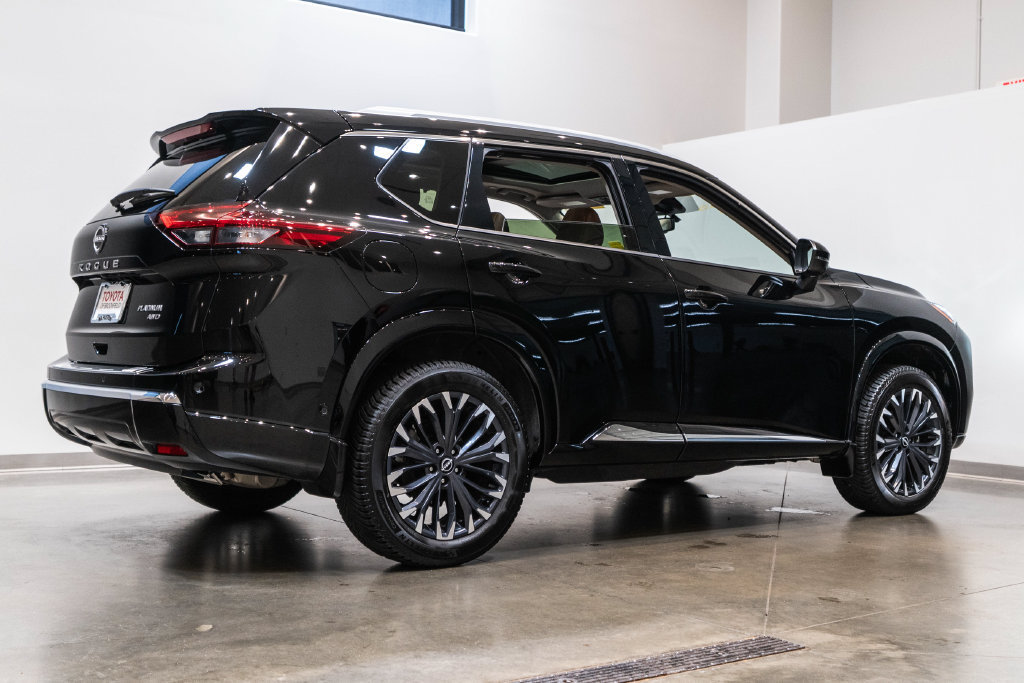 Used 2024 Nissan Rogue Platinum w/ Platinum Premium Package AWD/4WD image 9