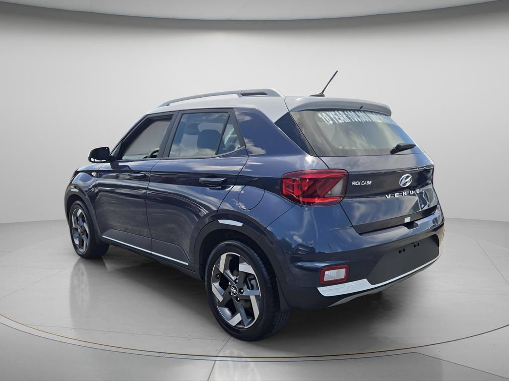 Certified 2026 Hyundai Venue SEL FWD image 7
