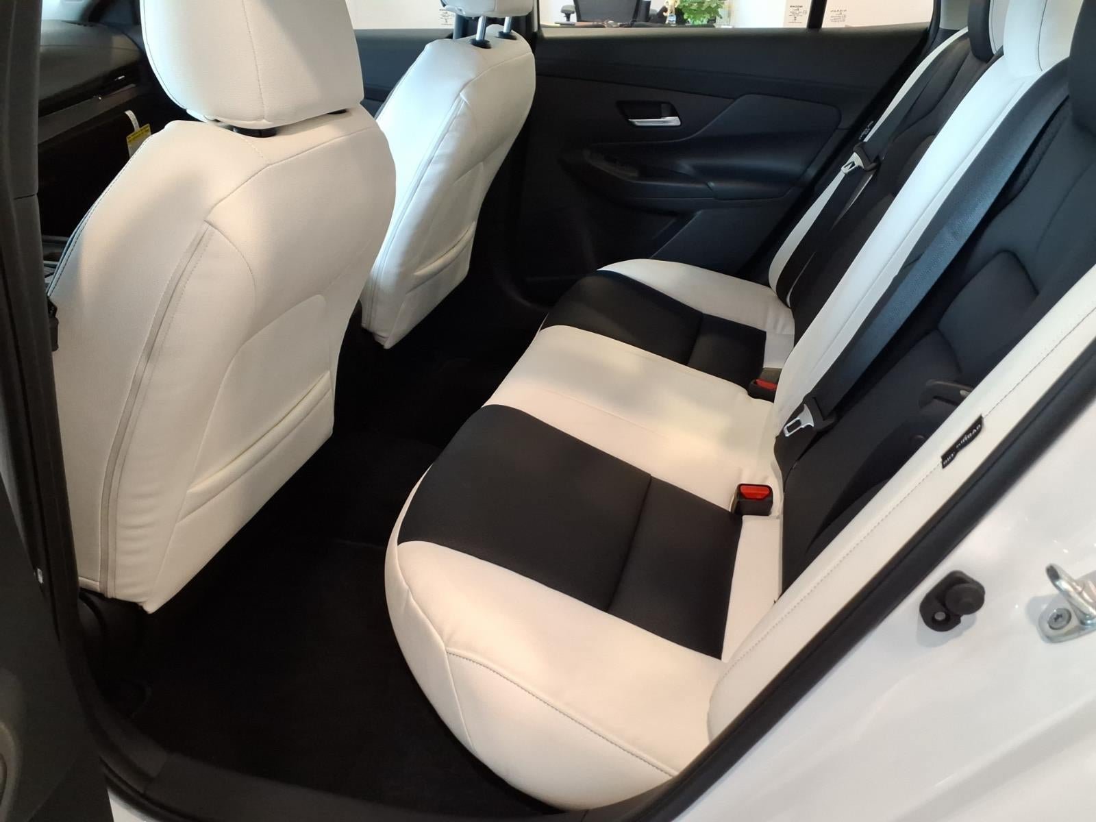 New 2026 Nissan Sentra SV w/ SV Convenience Package FWD image 7