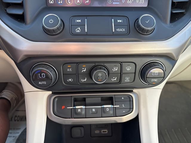 Used 2021 GMC Acadia Denali image 18