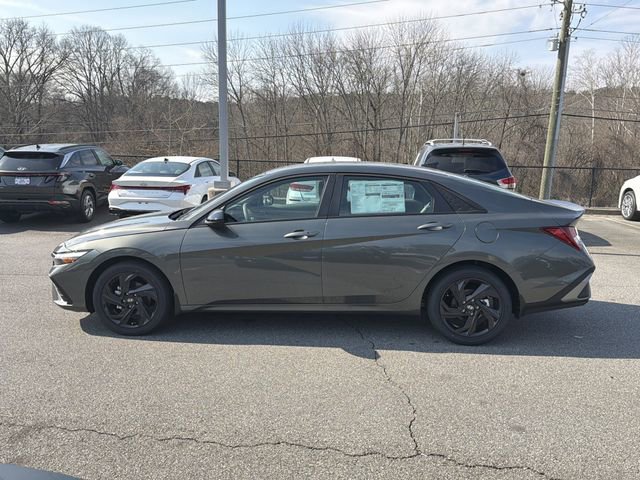 New 2026 Hyundai Elantra Sport image 4