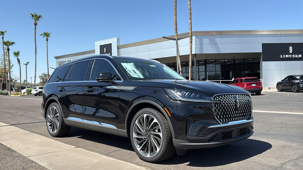 New 2026 Lincoln Aviator Reserve RWD image 2