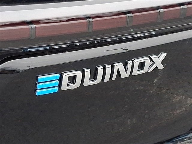 New 2026 Chevrolet Equinox EV LT image 18