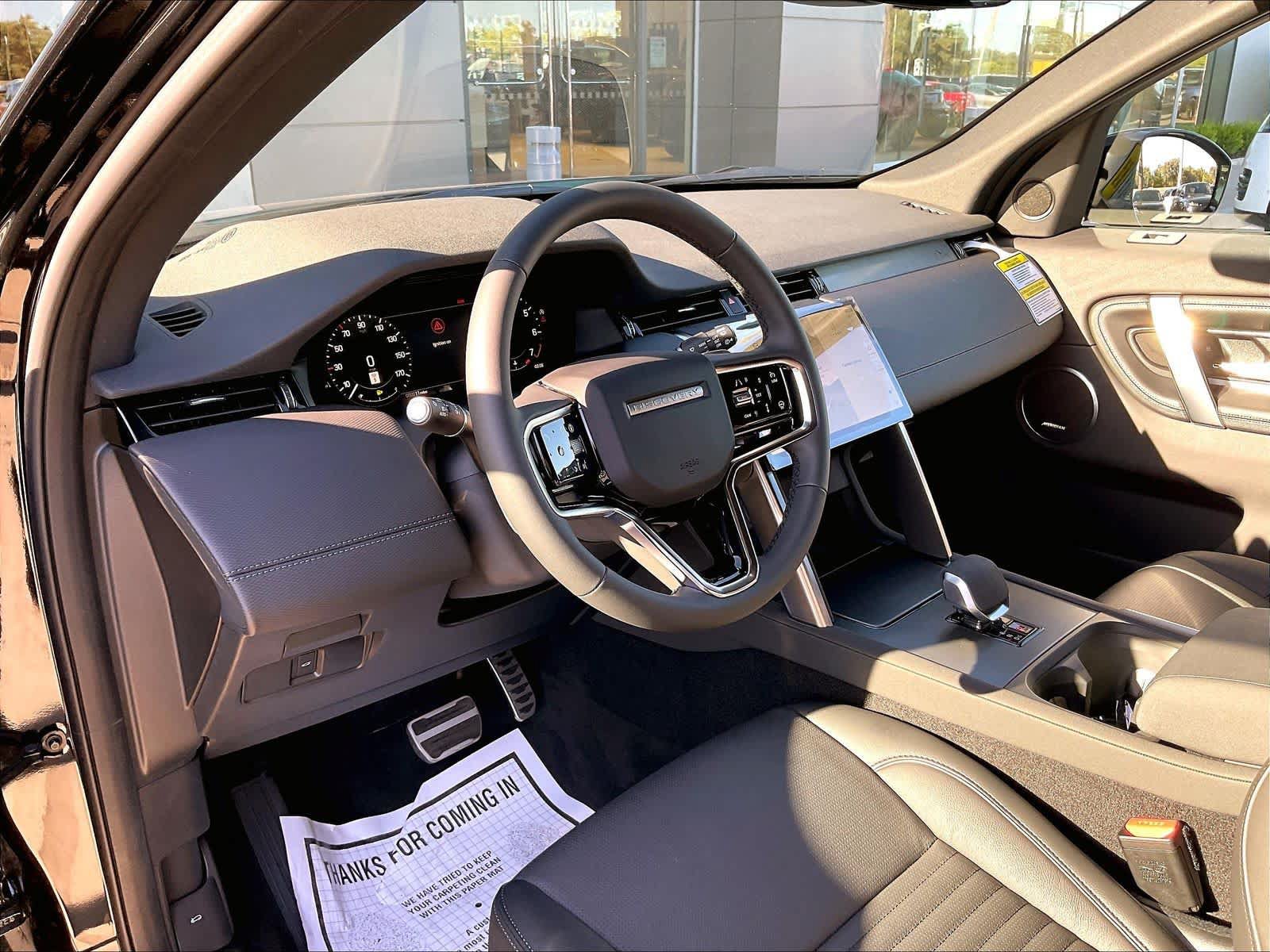 New 2026 Land Rover Discovery Sport Landmark AWD/4WD image 8