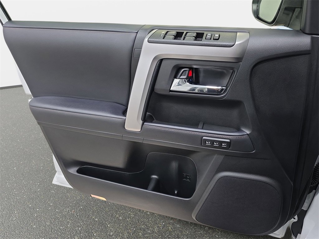 Used 2024 Toyota 4Runner Limited image 27