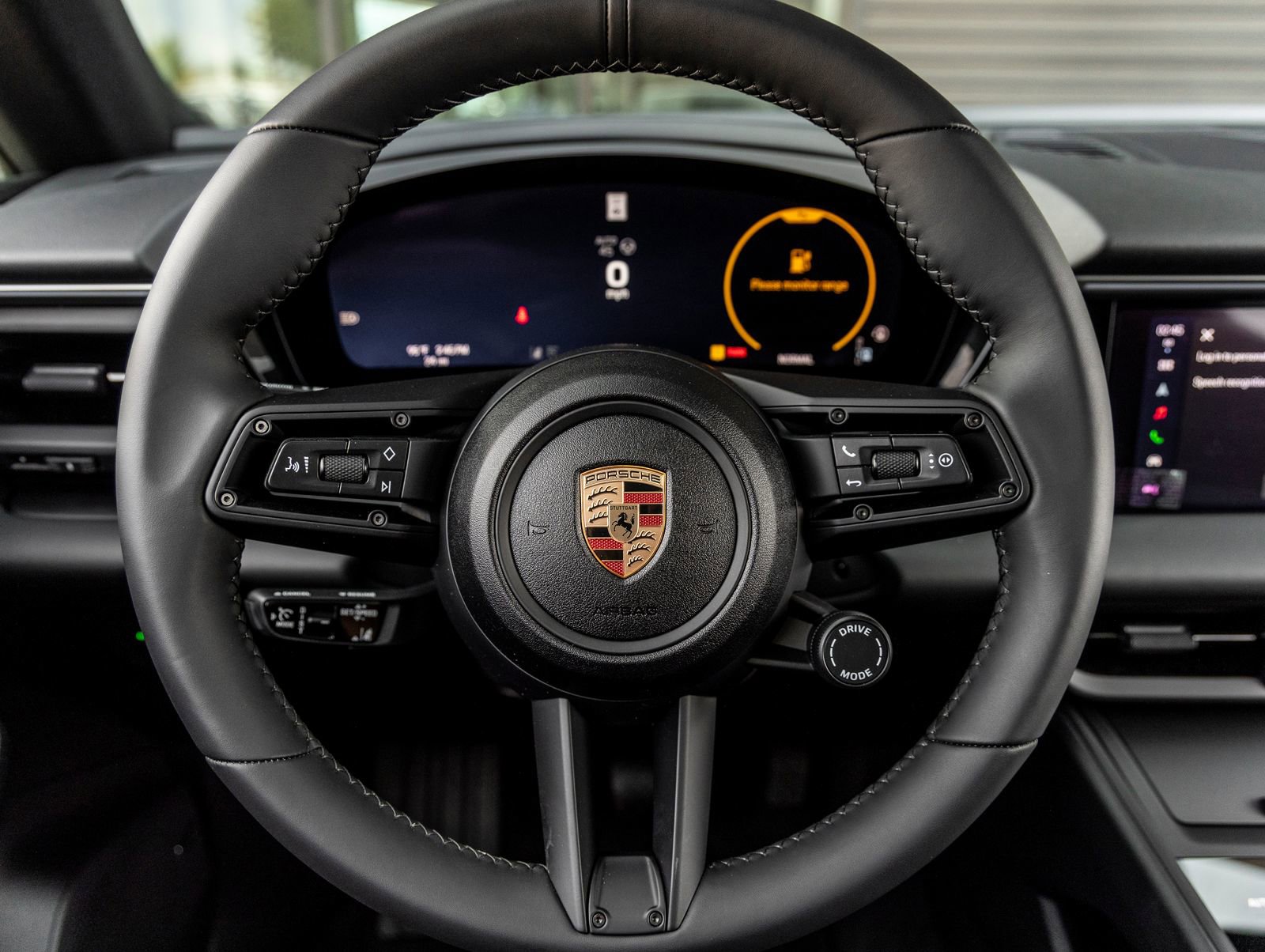 Certified 2025 Porsche Macan Electric image 23