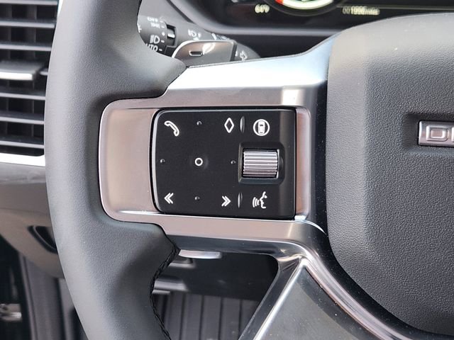 Used 2025 Land Rover Discovery S AWD/4WD image 28