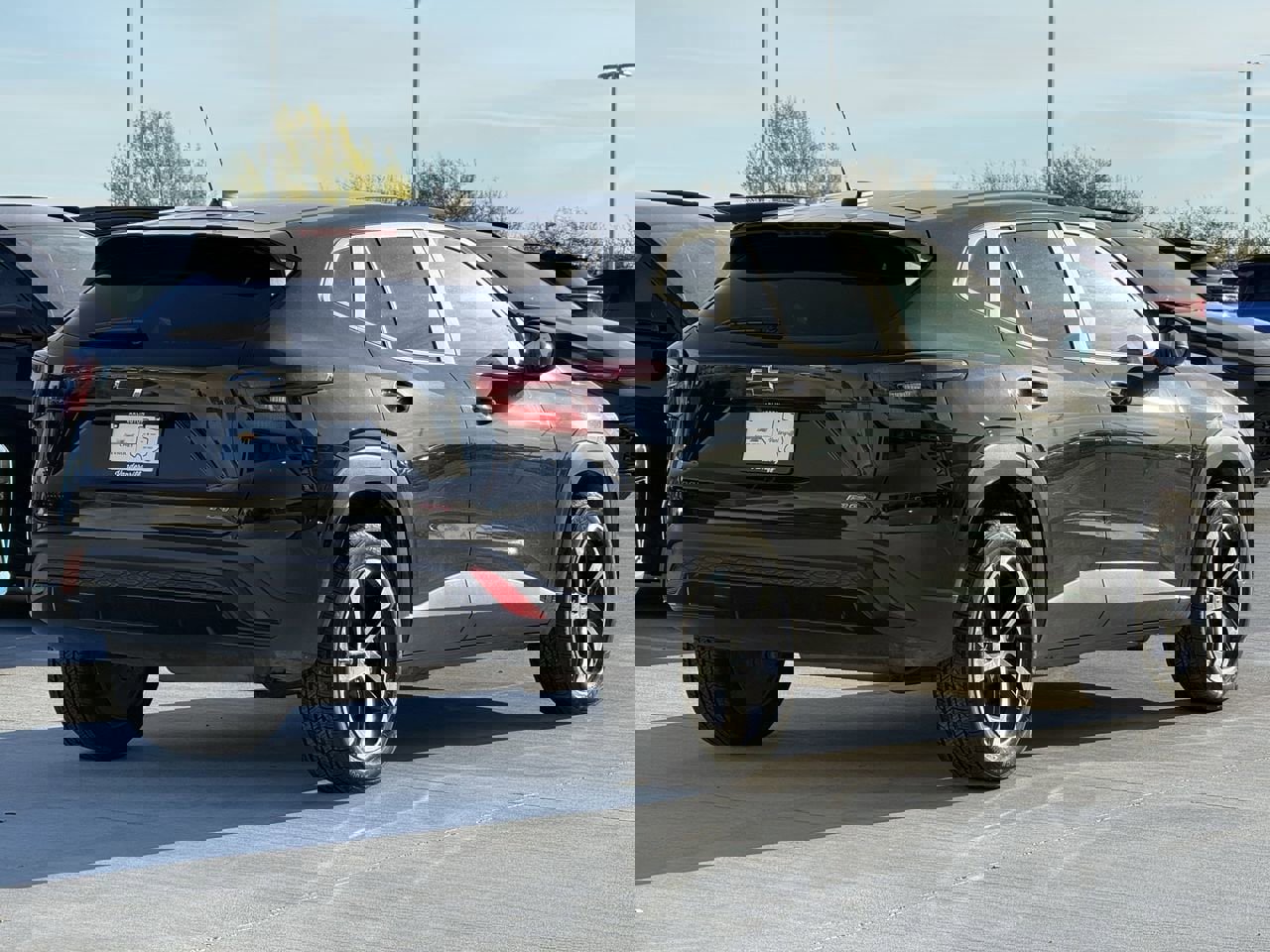 Certified 2024 Chevrolet Trax RS w/ Driver Confidence Package image 5