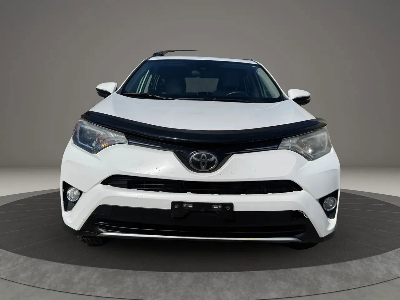 Used 2018 Toyota RAV4 XLE AWD/4WD image 8