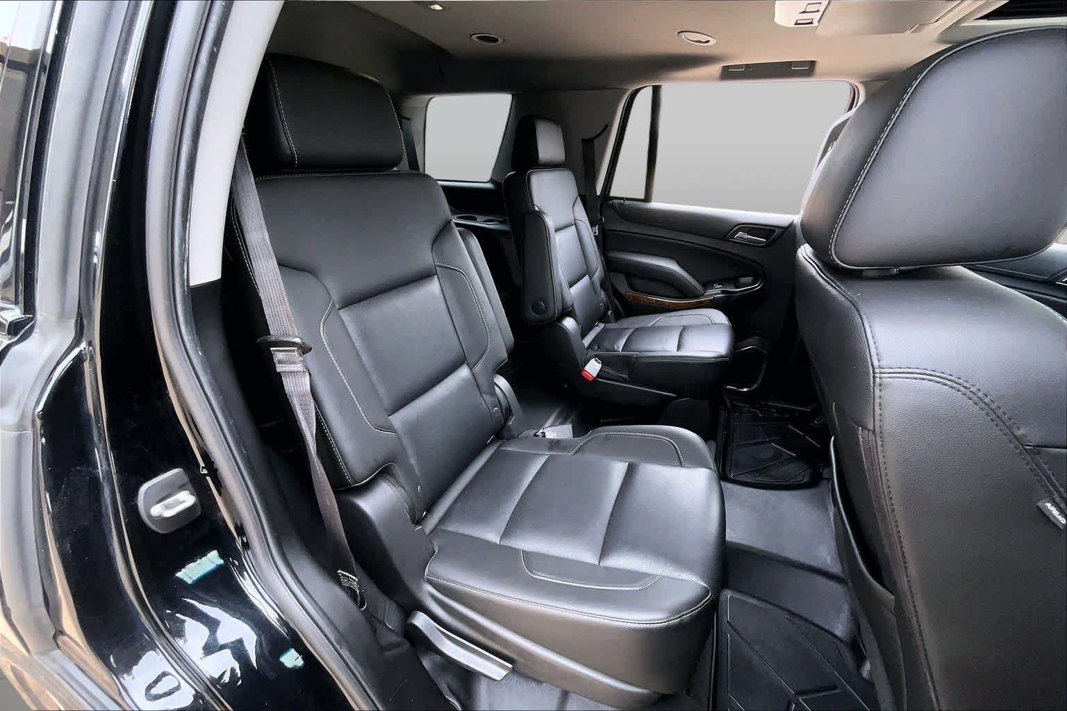 Used 2019 Chevrolet Tahoe Premier AWD/4WD image 18