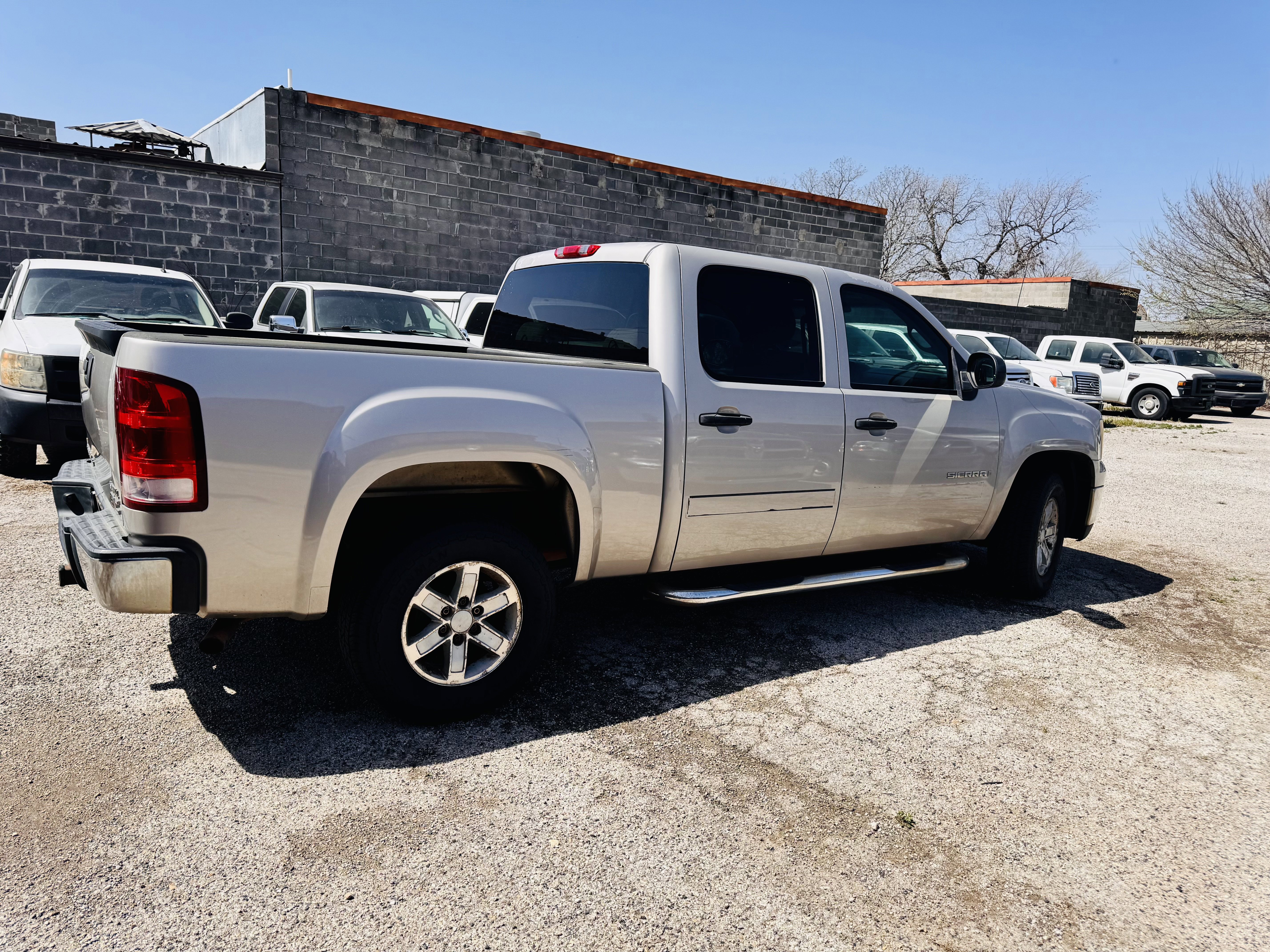 Used 2007 GMC Sierra 1500 SLE w/ SLE1 Preferred Package image 7