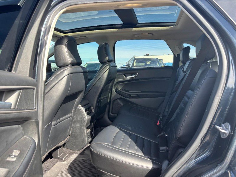 Used 2023 Ford Edge SEL w/ Convenience Package image 12