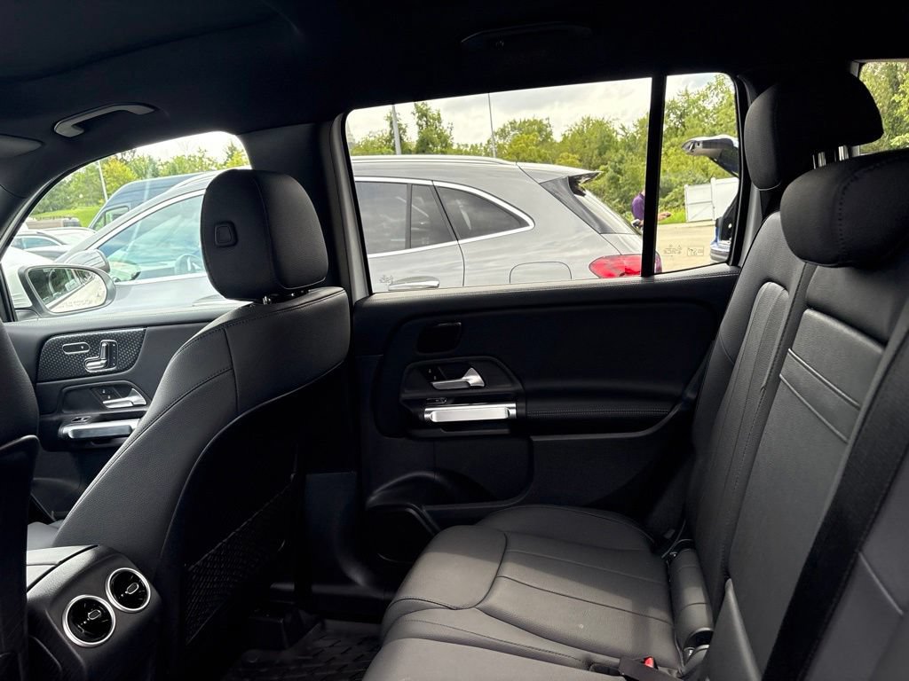 Used 2026 Mercedes-Benz GLB 250 4MATIC image 14