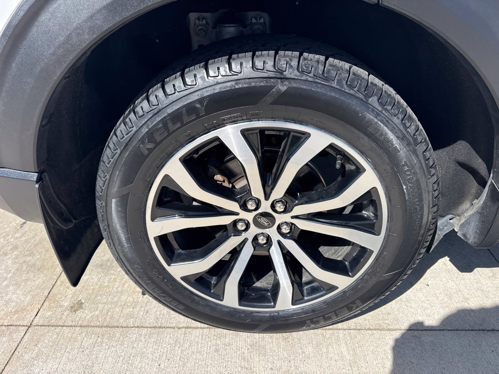 Certified 2025 Ford Explorer ST-Line AWD/4WD image 21