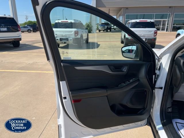 Used 2023 Ford Escape Active w/ Tech Pack #1 FWD image 10