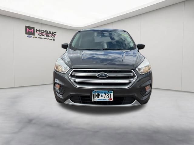 Used 2017 Ford Escape SE w/ SE Cold Weather Package AWD/4WD image 3