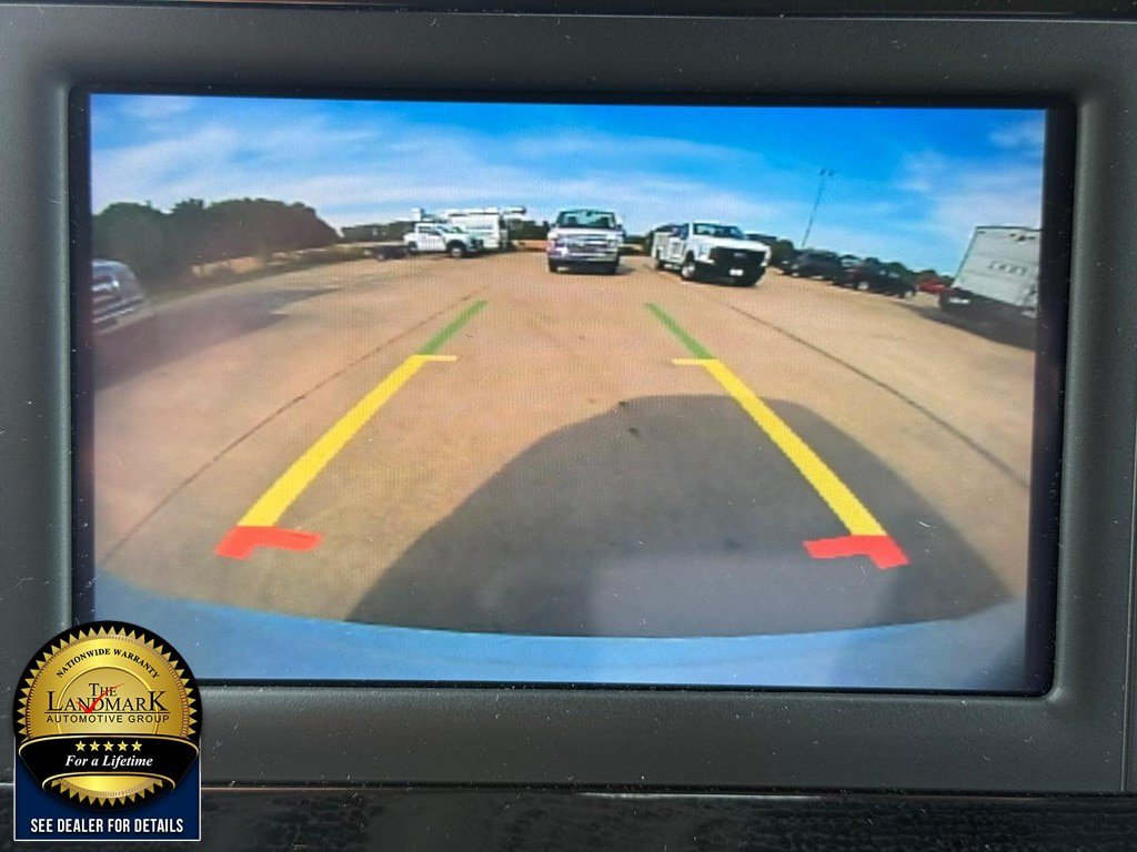 Used 2023 Chrysler Voyager LX FWD image 13