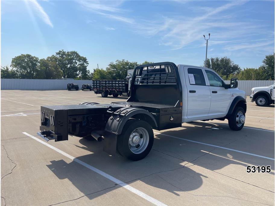 Used 2024 RAM 5500 Tradesman w/ Chrome Appearance Group AWD/4WD image 2