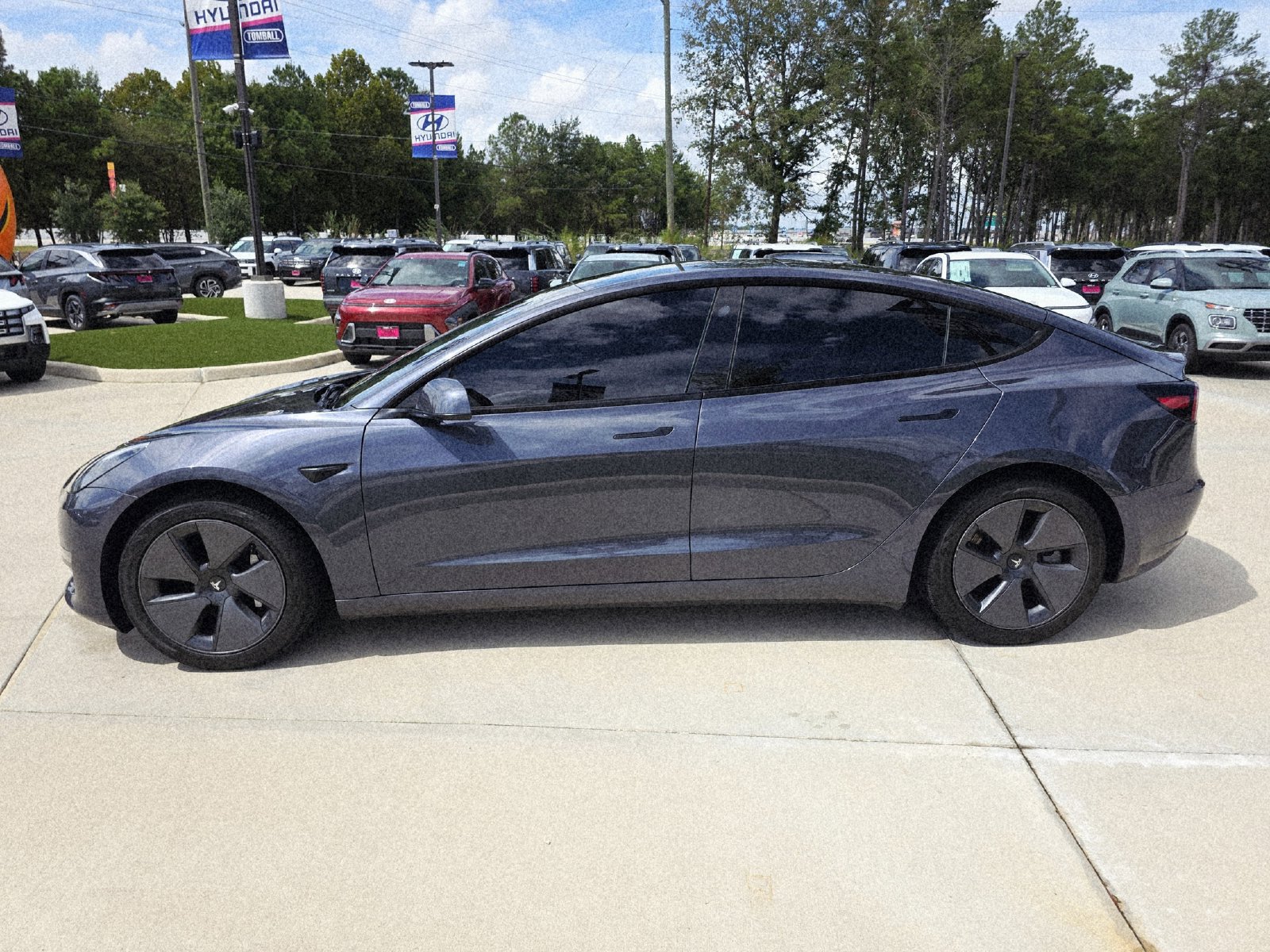 Used 2023 Tesla Model 3 Standard Range RWD image 8