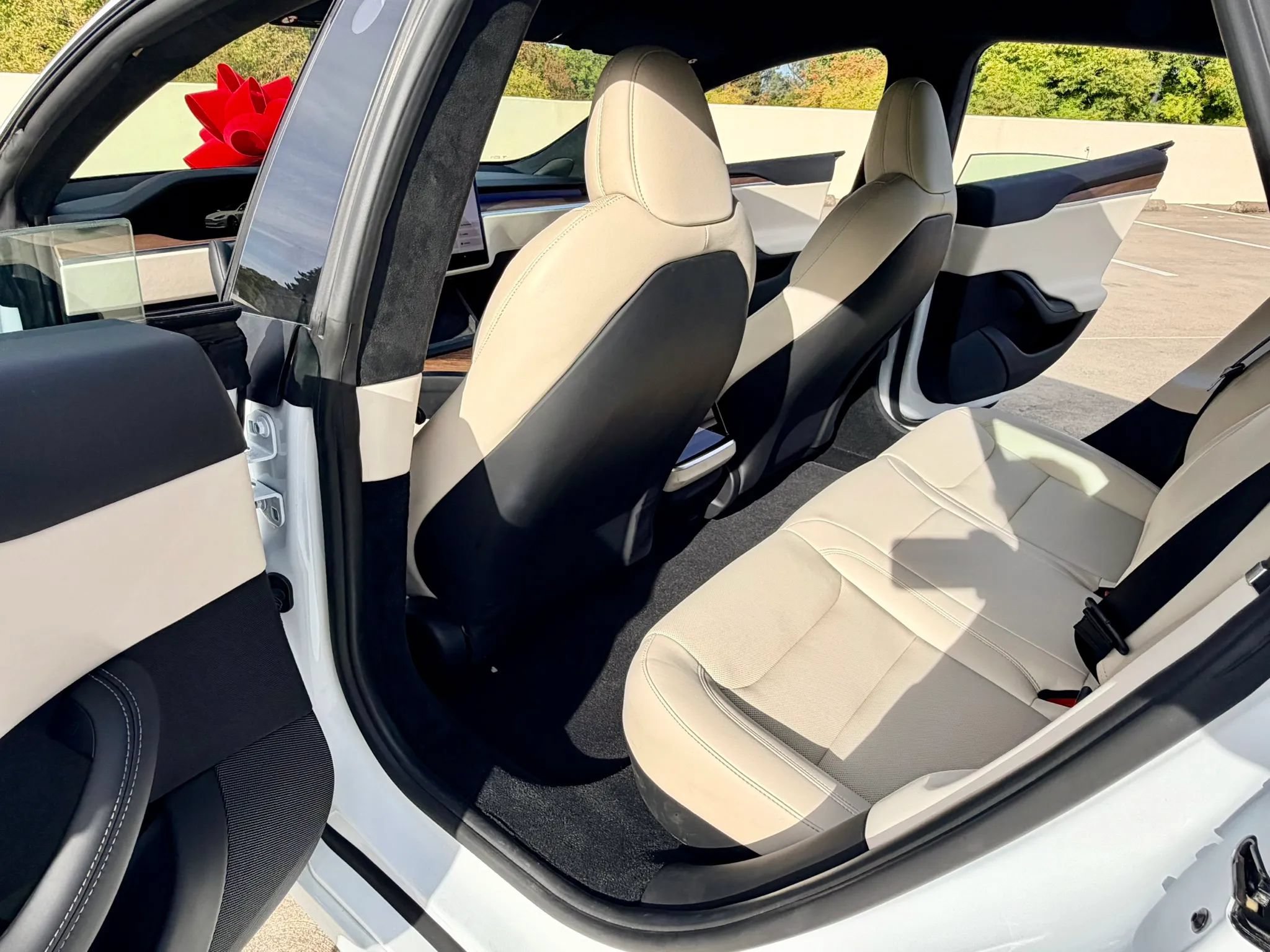 Used 2022 Tesla Model S Standard Range AWD/4WD image 43