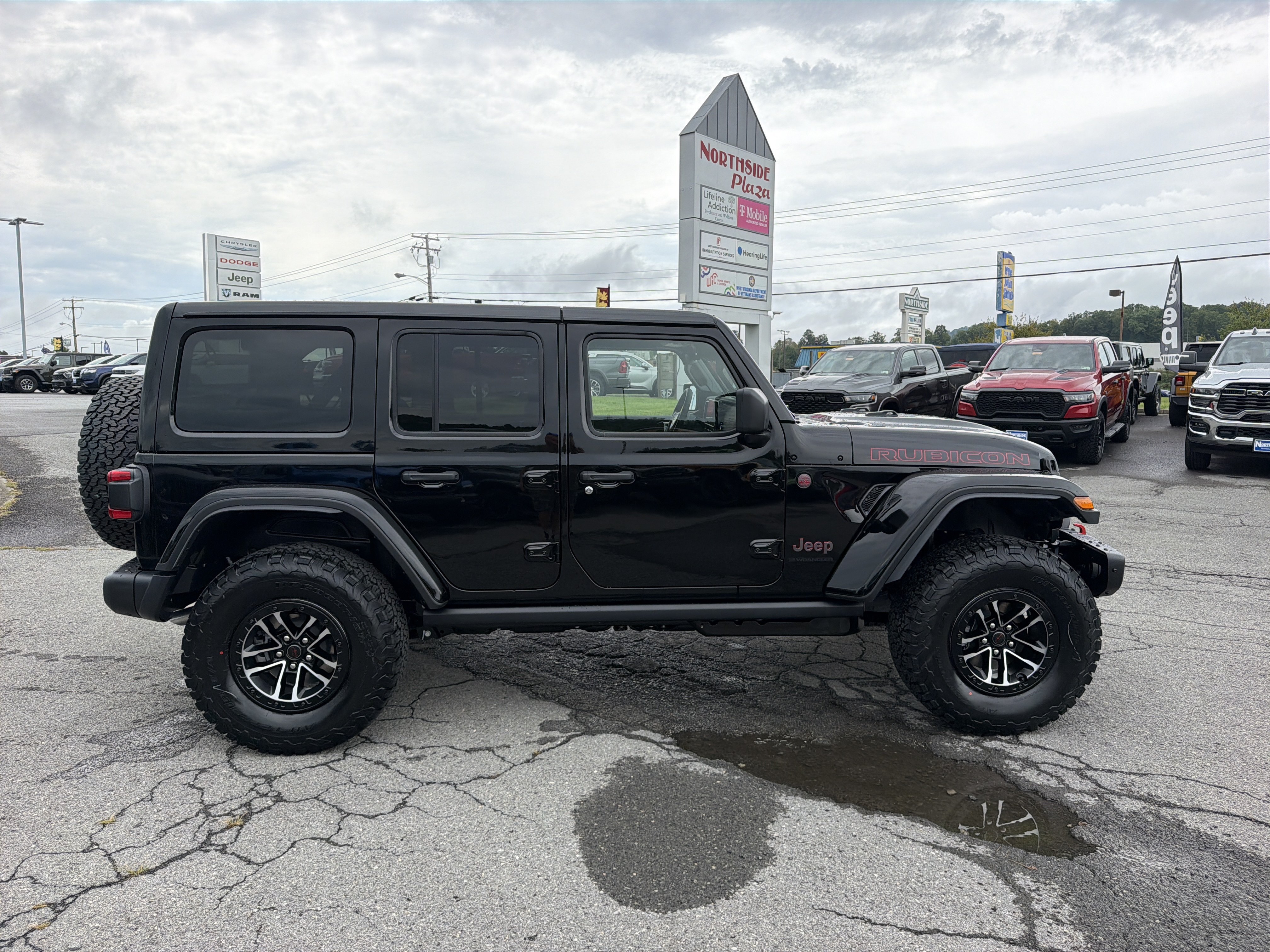 New 2027 Jeep Wrangler Unlimited Rubicon AWD/4WD image 5